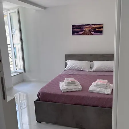 Aretusa Amalfi Coast Aparthotel Vietri
