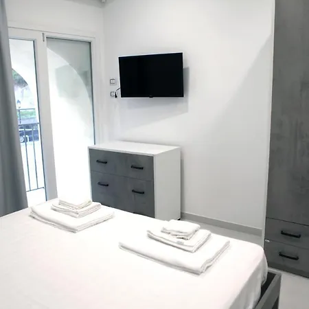 Aparthotel Aretusa Amalfi Coast *