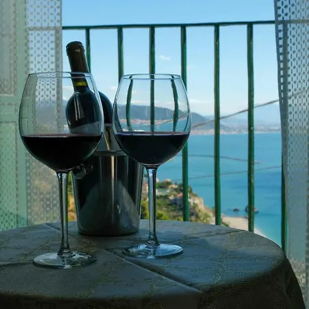 Aretusa Amalfi Coast Aparthotel Vietri sul Mare